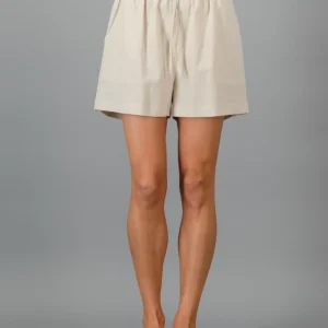 Women's beige linen shorts - Sand